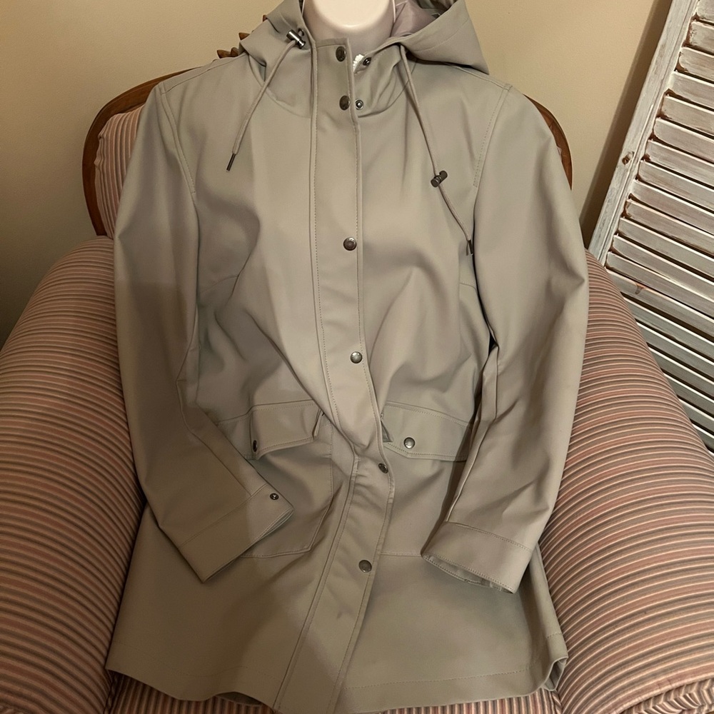 Levi’s women’s tan waterproof jacket coat hooded fall size medium m